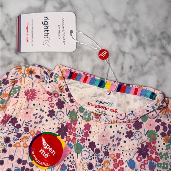 NWT MAGNETIC ME FLORAL RIGHT FIT FOOTIE 18/24M - Picture 3 of 7
